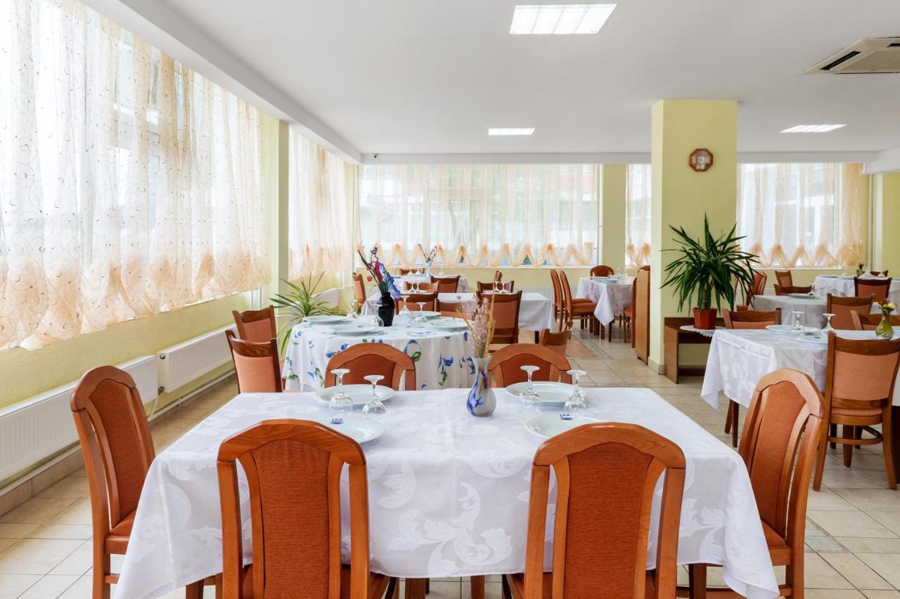 ונוס Hotel Hora מראה חיצוני תמונה