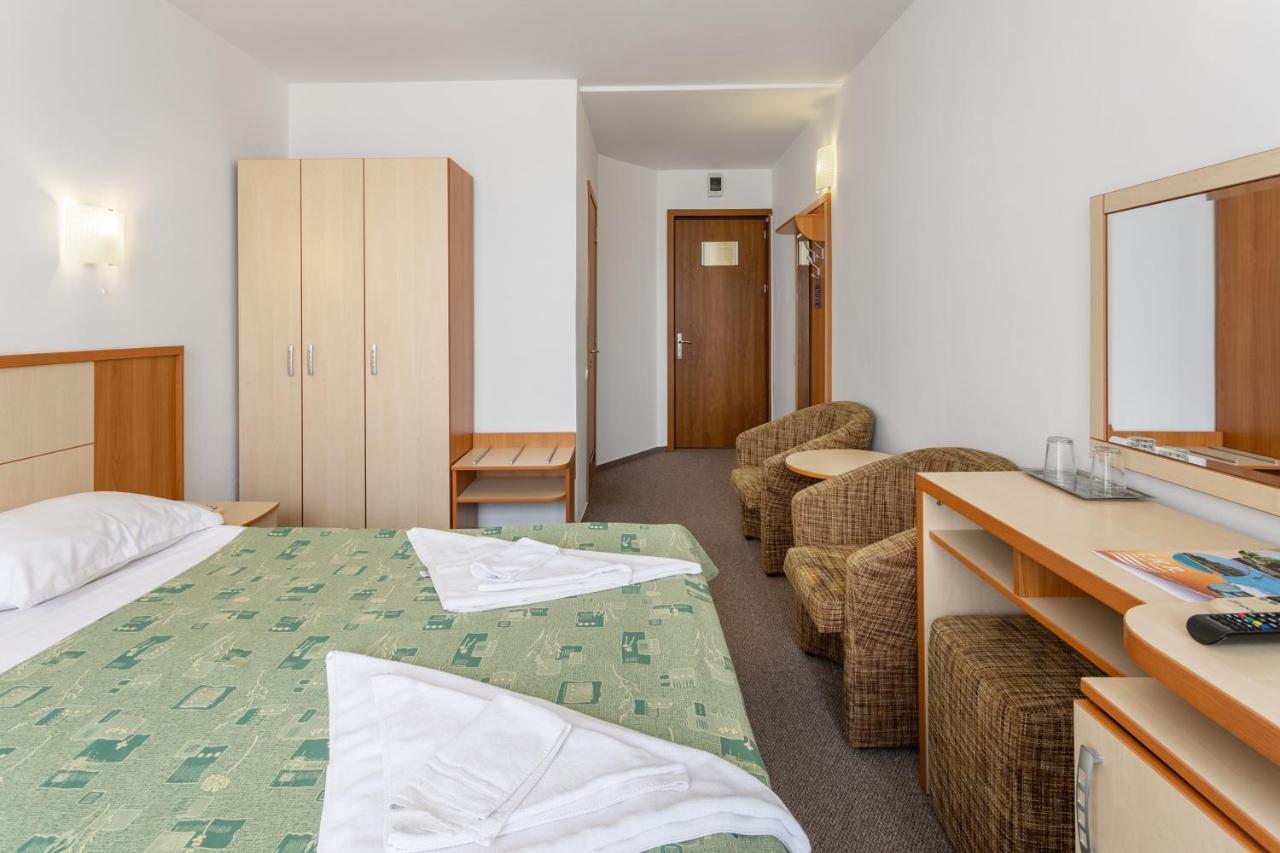 ונוס Hotel Hora מראה חיצוני תמונה